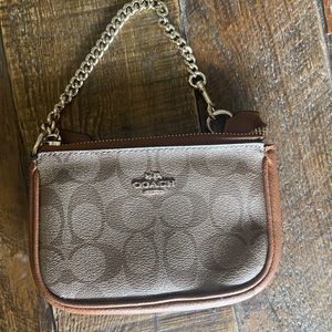 COACH wristlet—-never used—